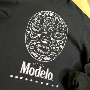 Modelo unisex crewneck